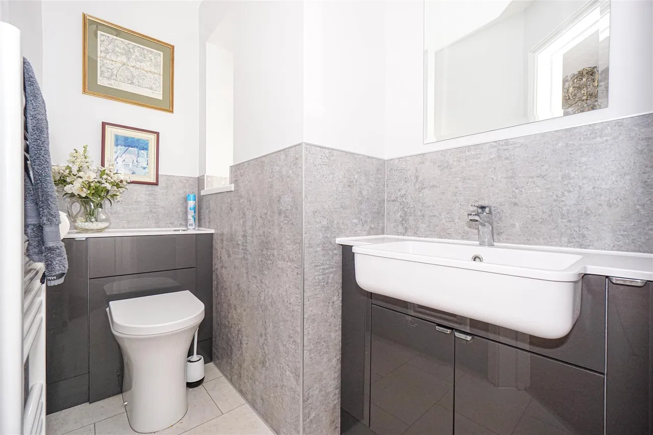 Whittlewood Close, St. Leonards-On-Sea, photo 17
