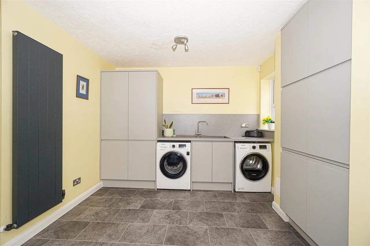 Whittlewood Close, St. Leonards-On-Sea, photo 29