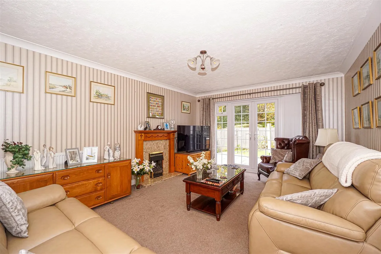 Whittlewood Close, St. Leonards-On-Sea, photo 25