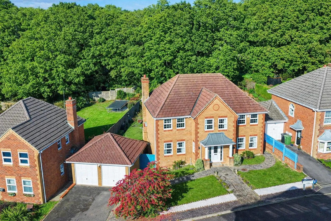5 bed house for sale, Whittlewood Close, St. Leonards-On-Sea