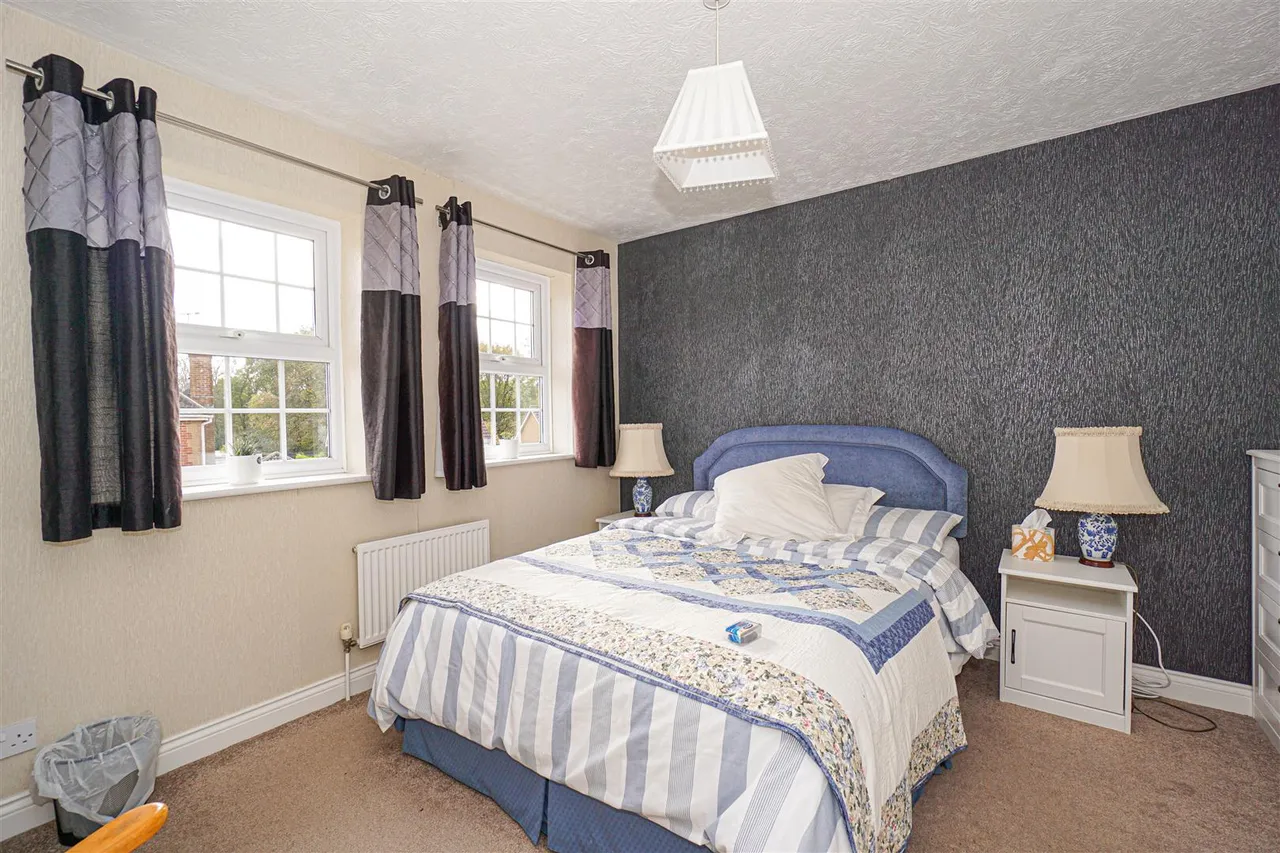 Whittlewood Close, St. Leonards-On-Sea, photo 10