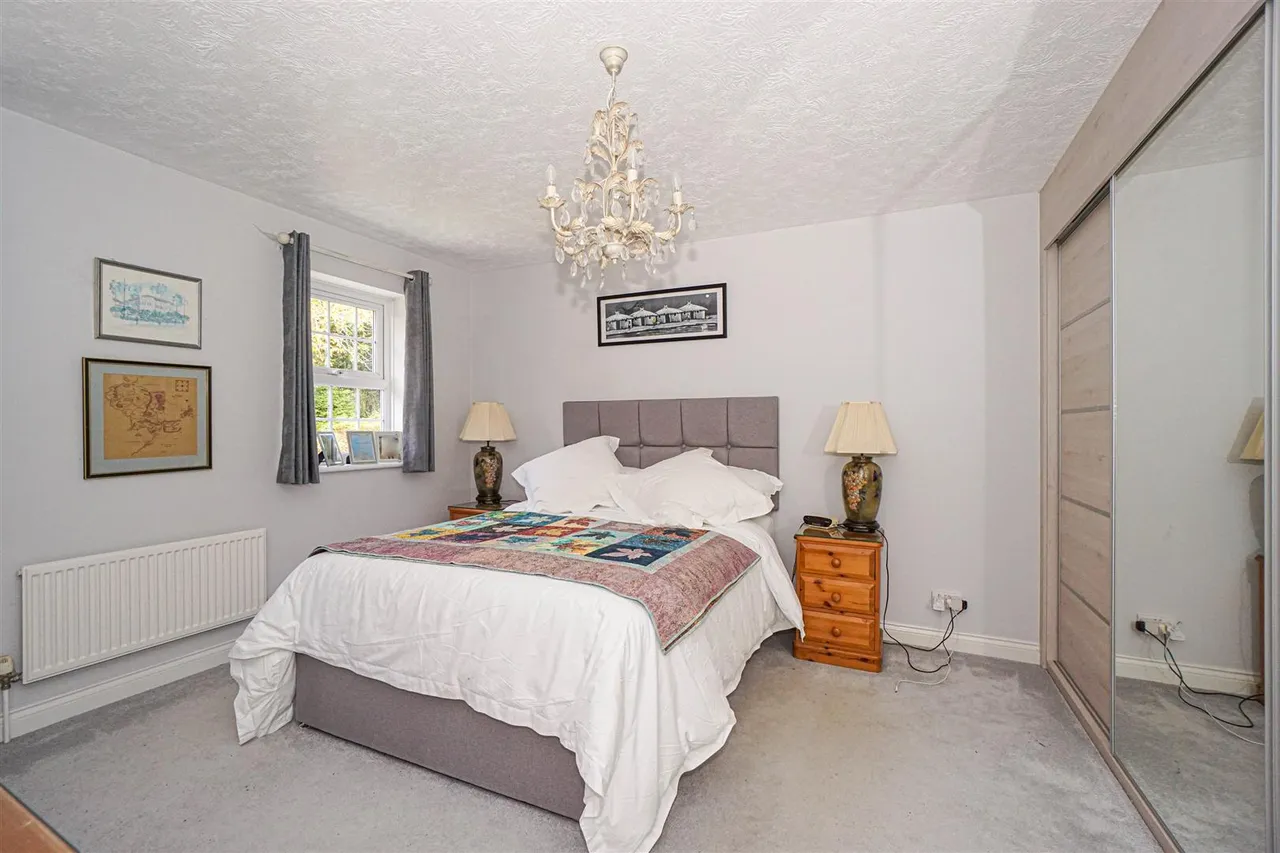 Whittlewood Close, St. Leonards-On-Sea, photo 13
