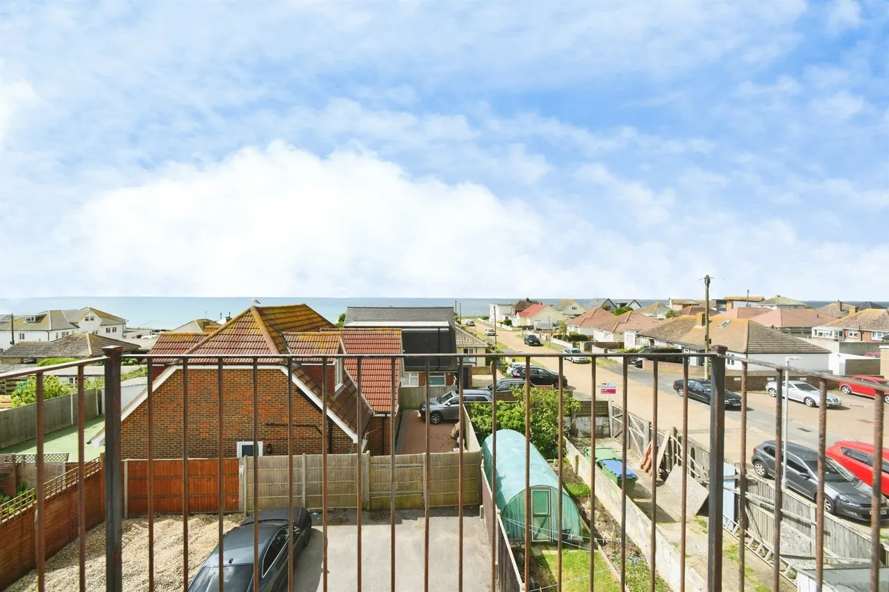 South Coast Road, Peacehaven, BN10, photo 15