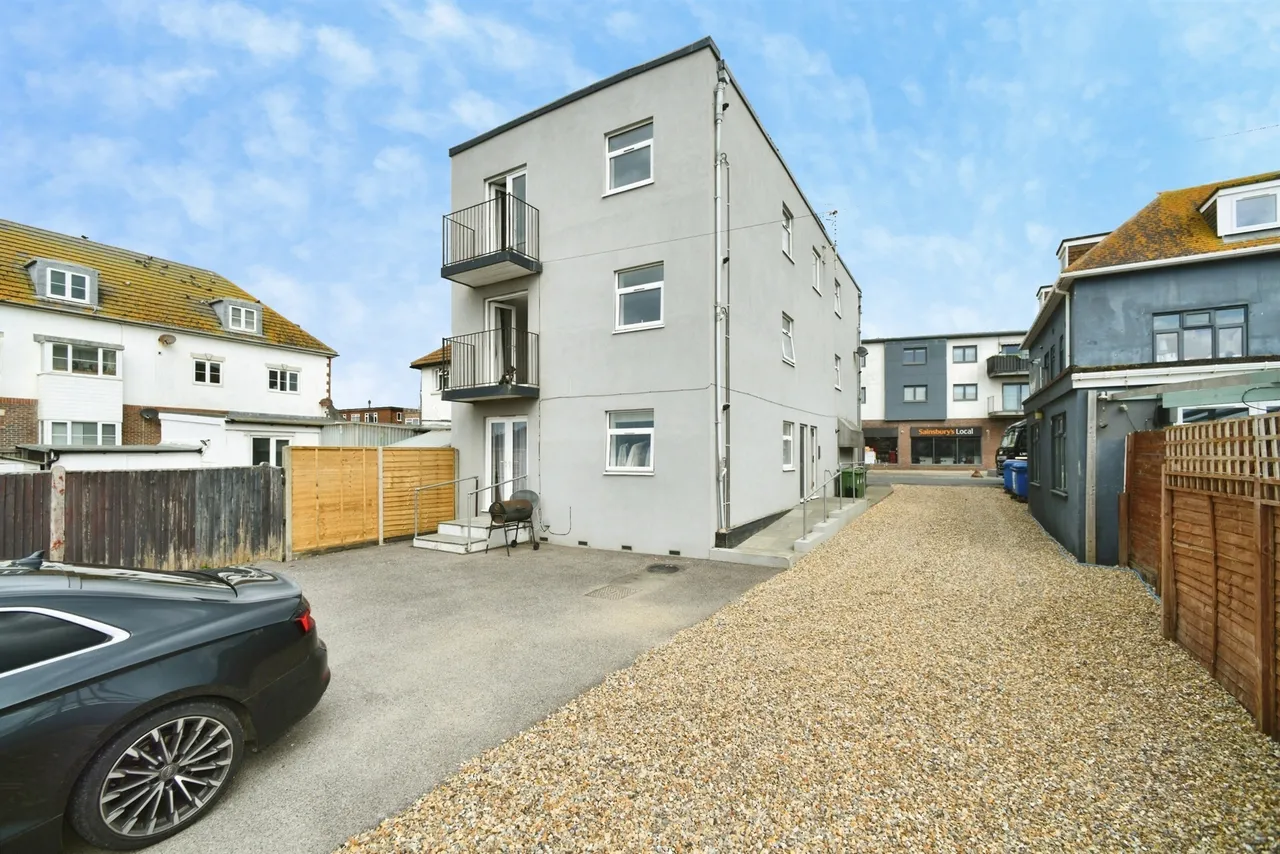 South Coast Road, Peacehaven, BN10, photo 14