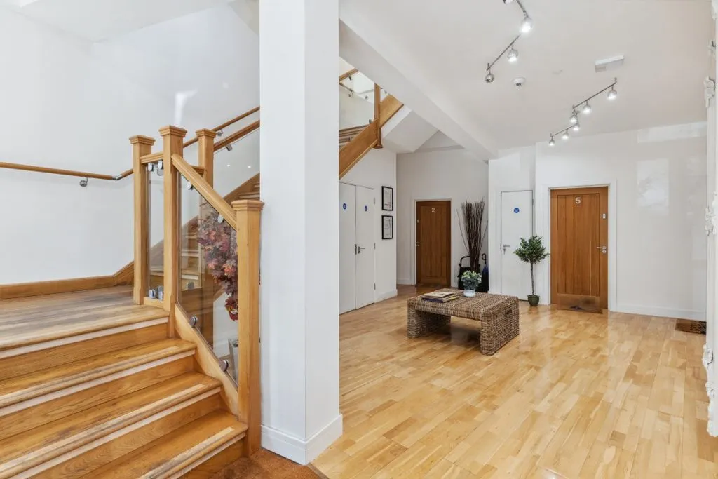 Furlong Road, Bourne End SL8 5BB, photo 14