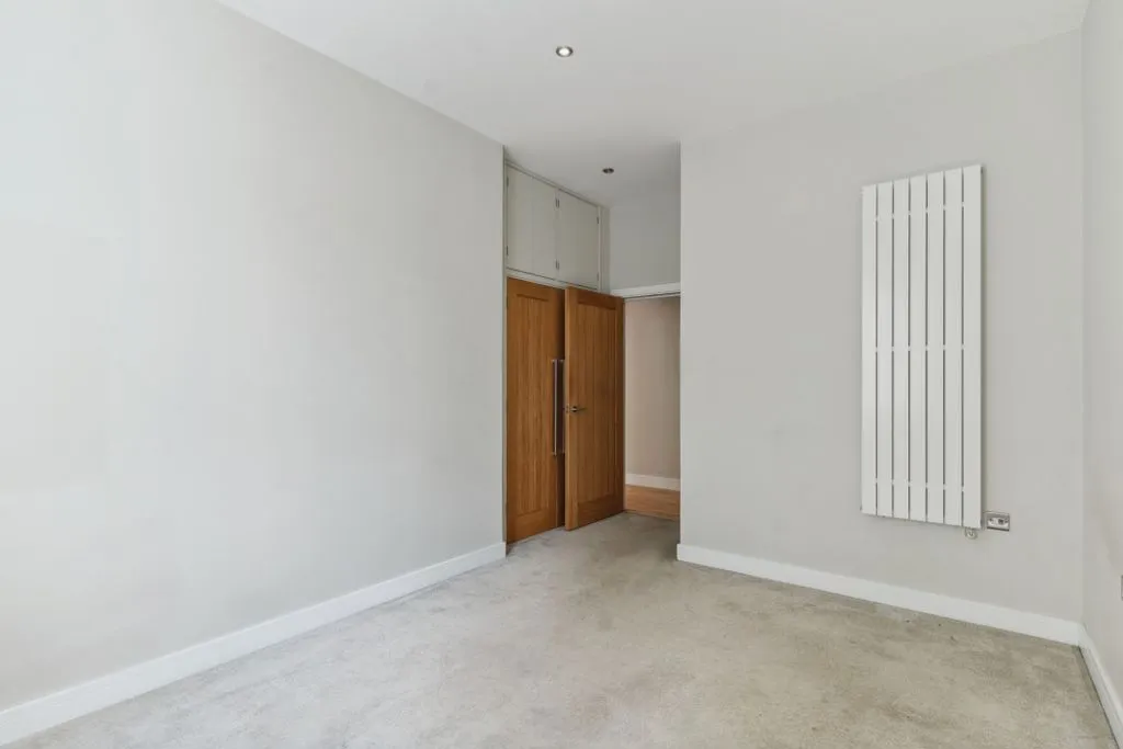Furlong Road, Bourne End SL8 5BB, photo 8