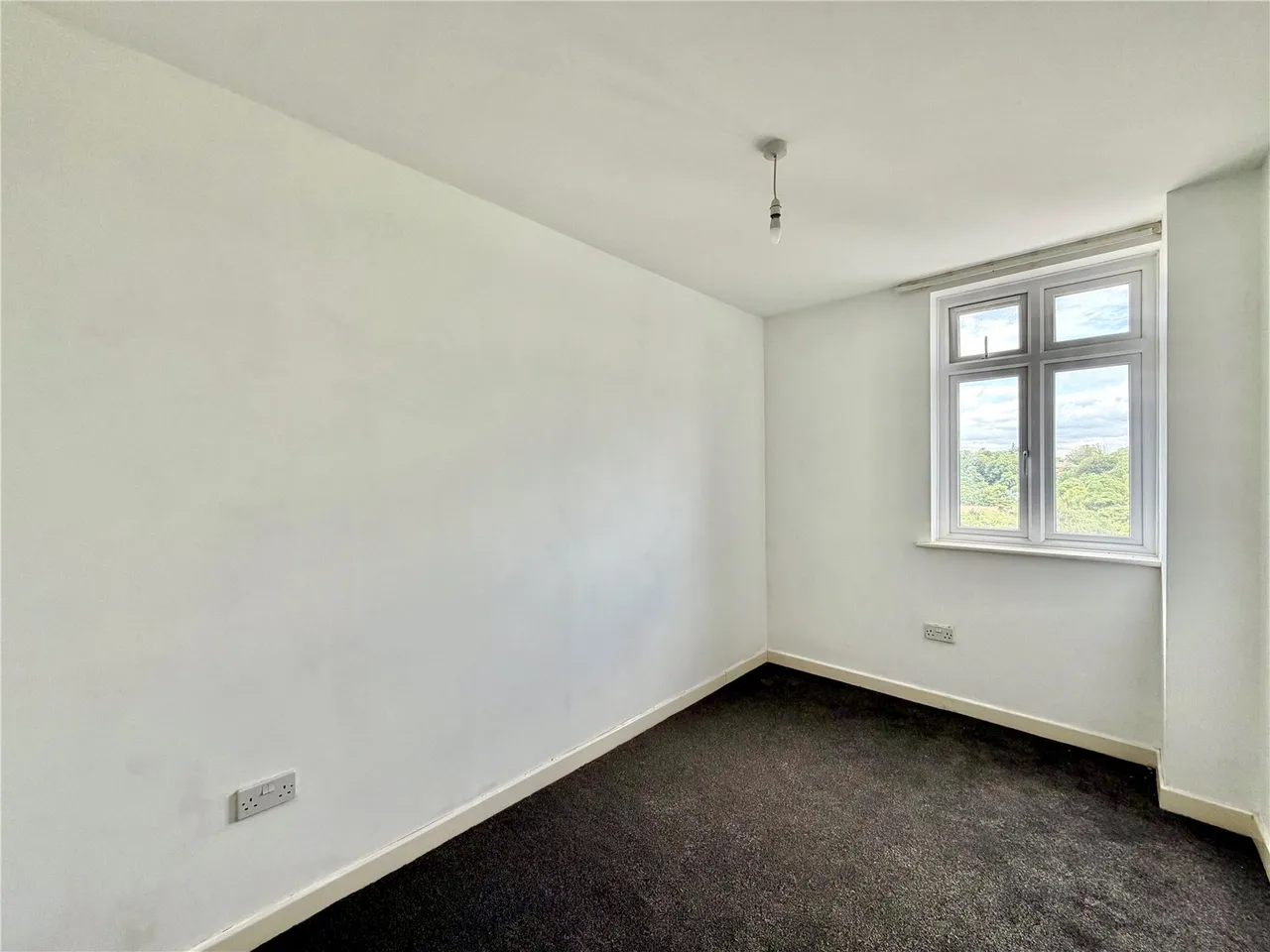 Station Road, Aldershot, Hampshire, GU11 1BG, photo 8