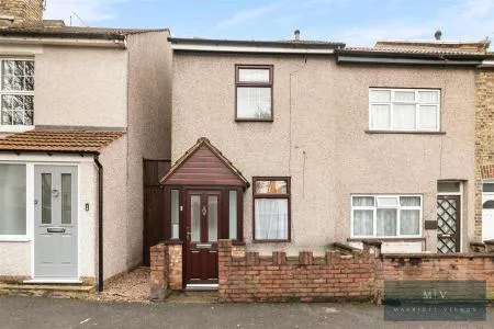 2 bed house for sale, Bynes Road, South Croydon