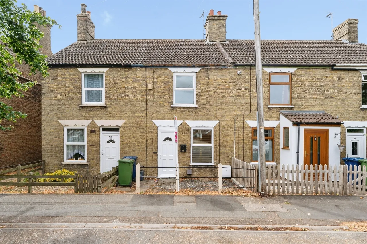 2 bed house for sale — Wisbech Road, March