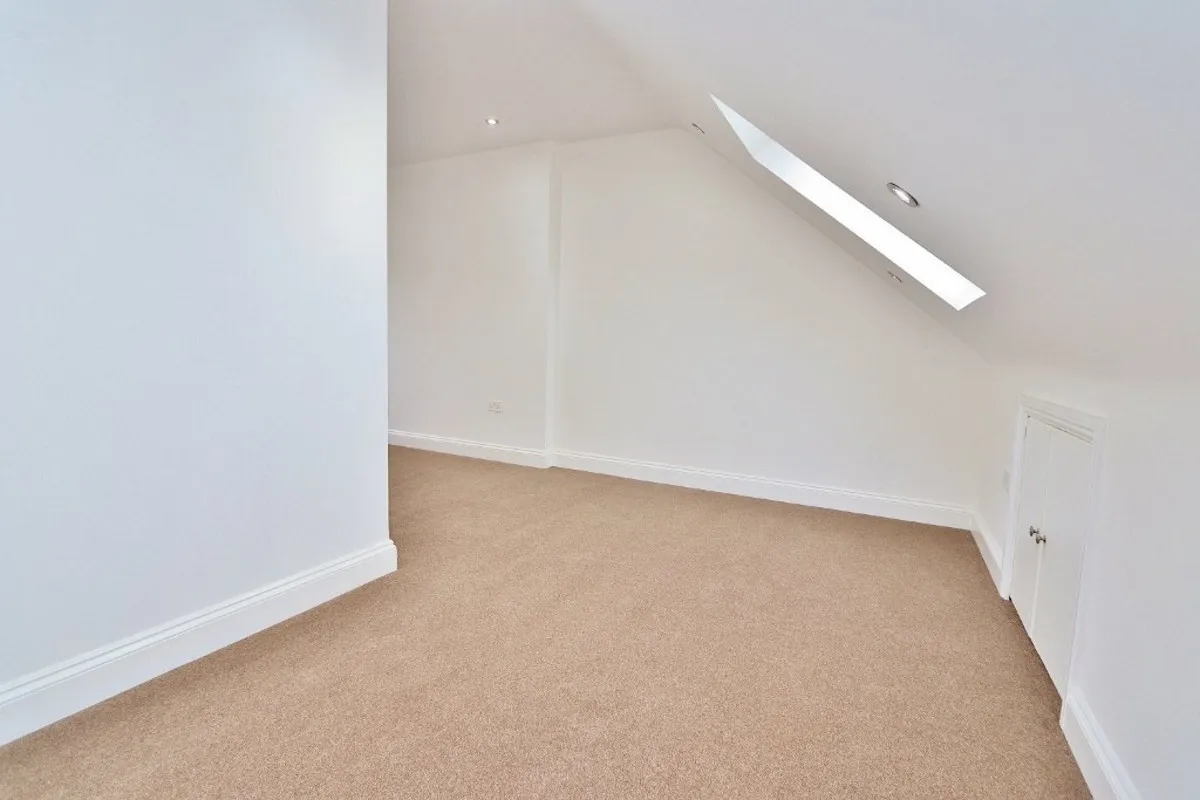 Merlin Gardens, Romford, RM5 3YD, photo 20