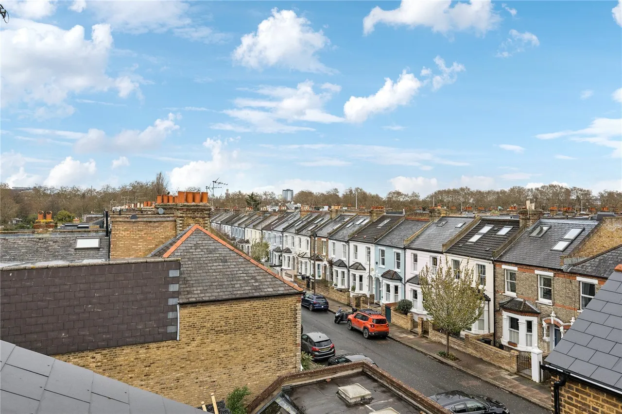 Lower Richmond Road, London, SW15, photo 16