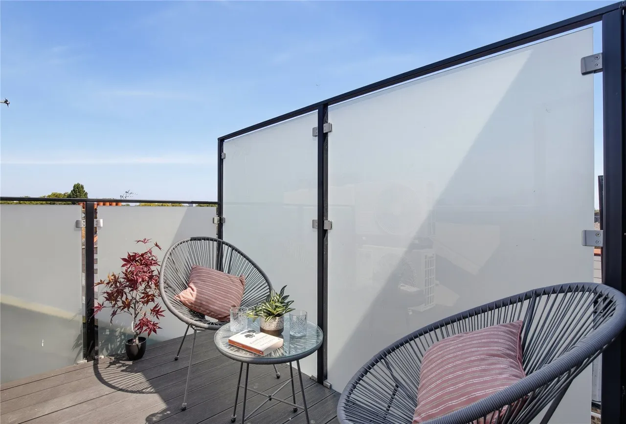 Lower Richmond Road, London, SW15, photo 5