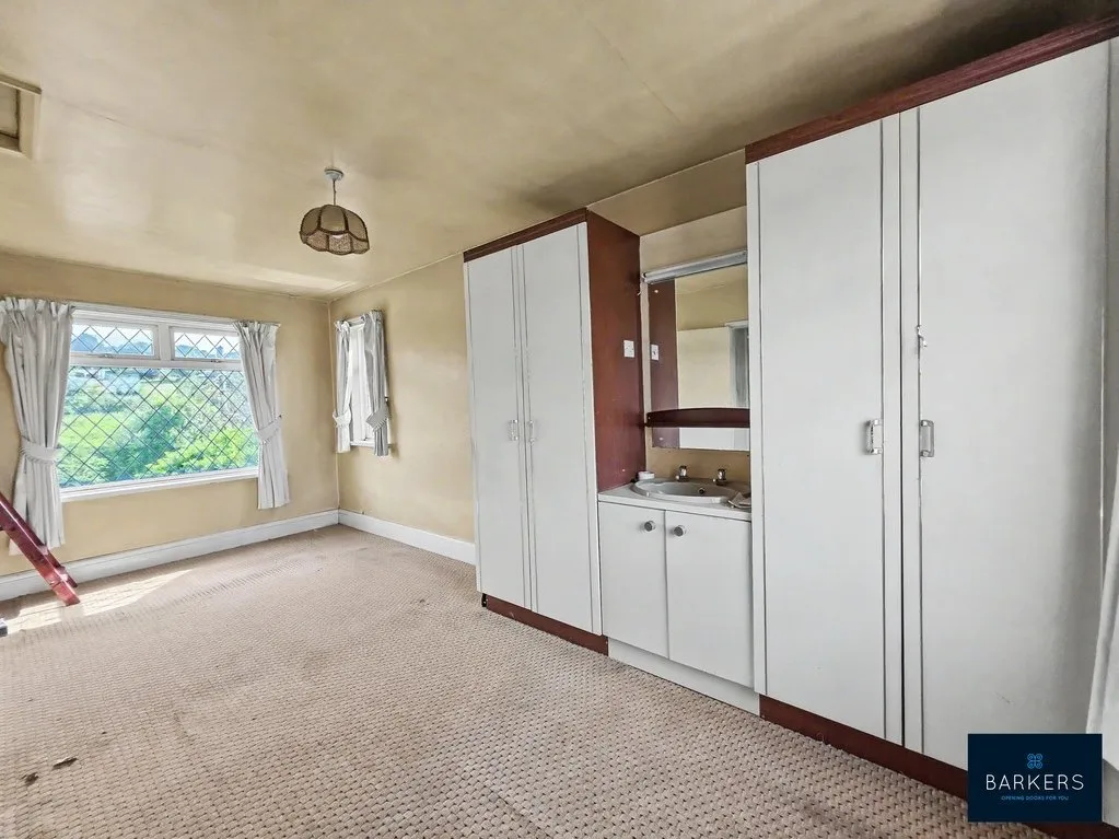 Church Lane, Gomersal BD19 4QN, photo 8