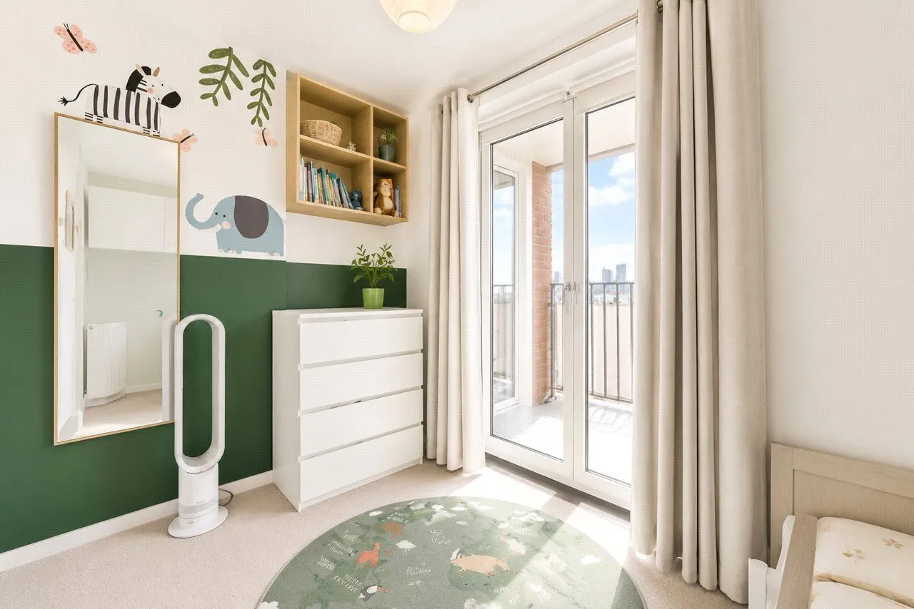 Edwin Street, London, E16, photo 10