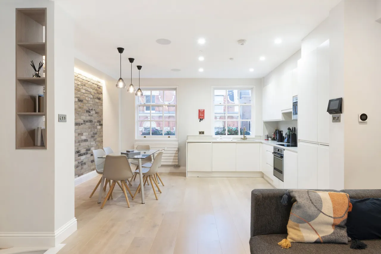 Windmill Street, Fitzrovia, W1T, photo 2