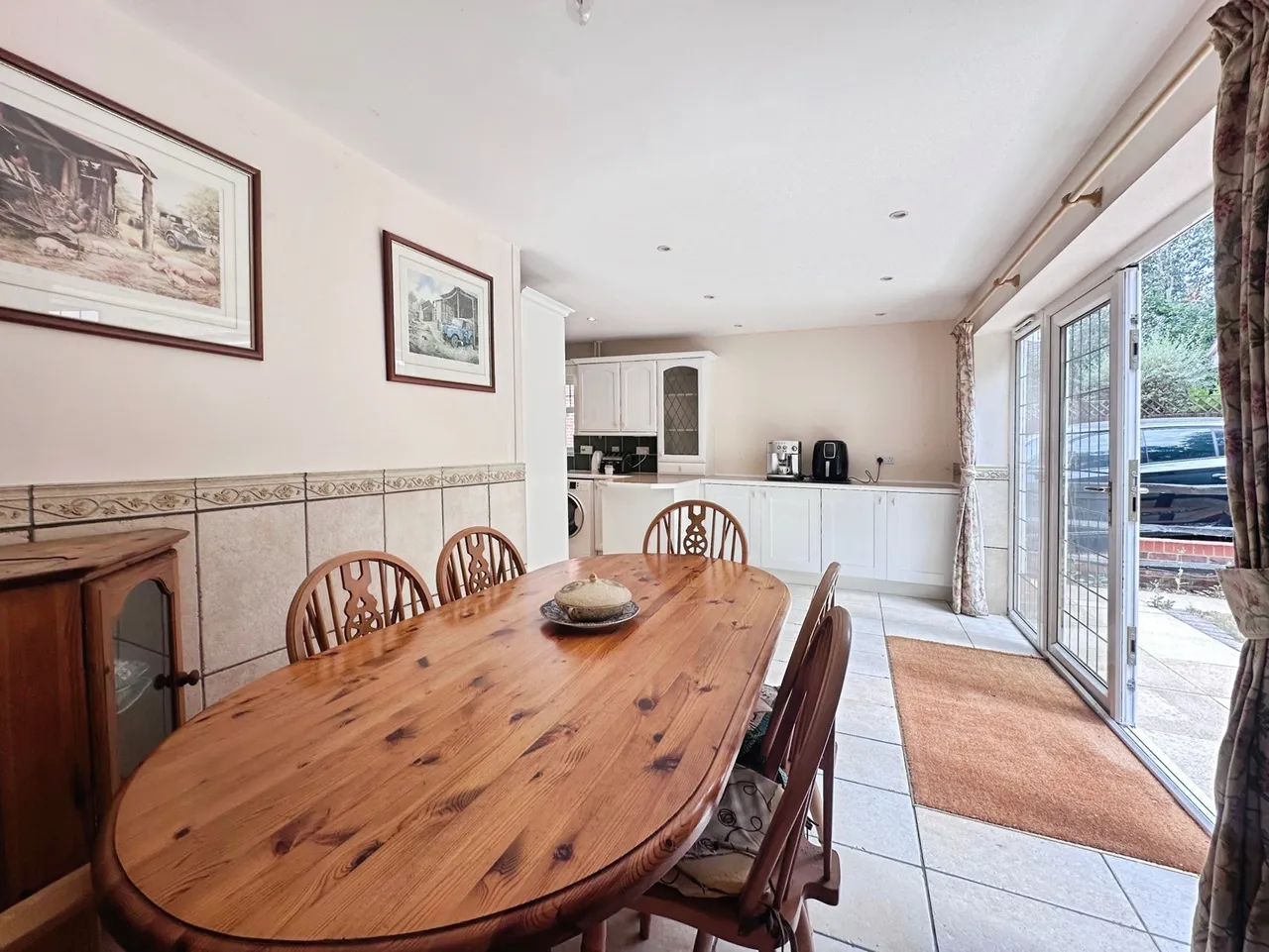Farleigh Wallop Drive, Fleet, Hampshire, GU51 1BQ, photo 3