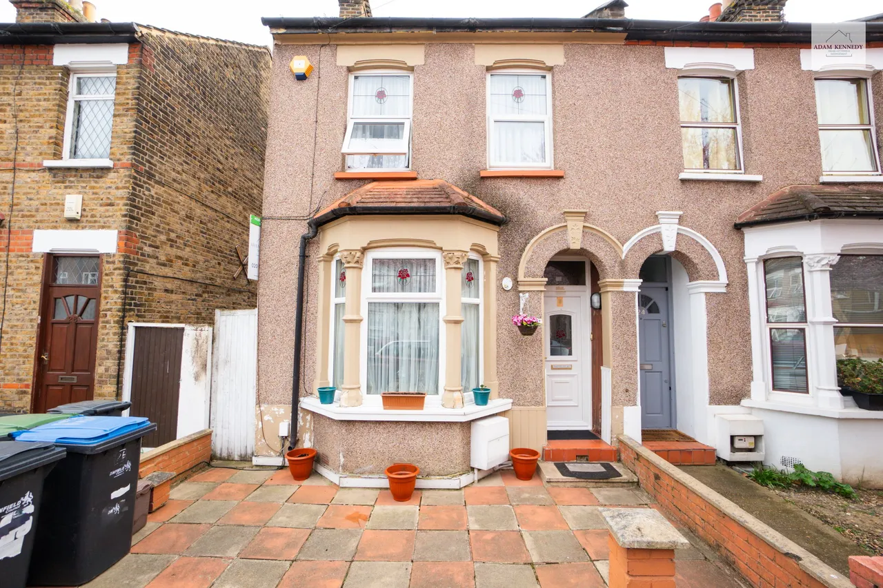 3 bed house for sale — 26 Grosvenor Road, Edmonton, London, N9 8RE