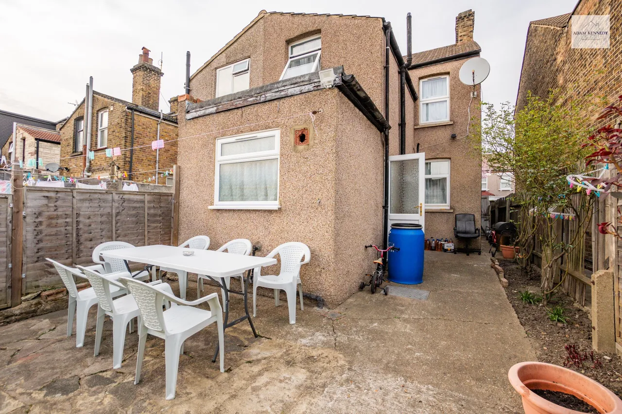 26 Grosvenor Road, Edmonton, London, N9 8RE, photo 22