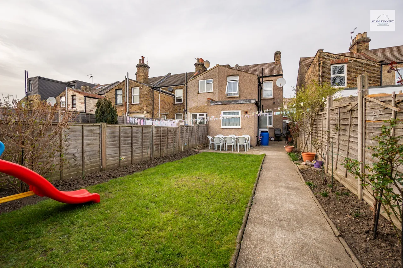 26 Grosvenor Road, Edmonton, London, N9 8RE, photo 23