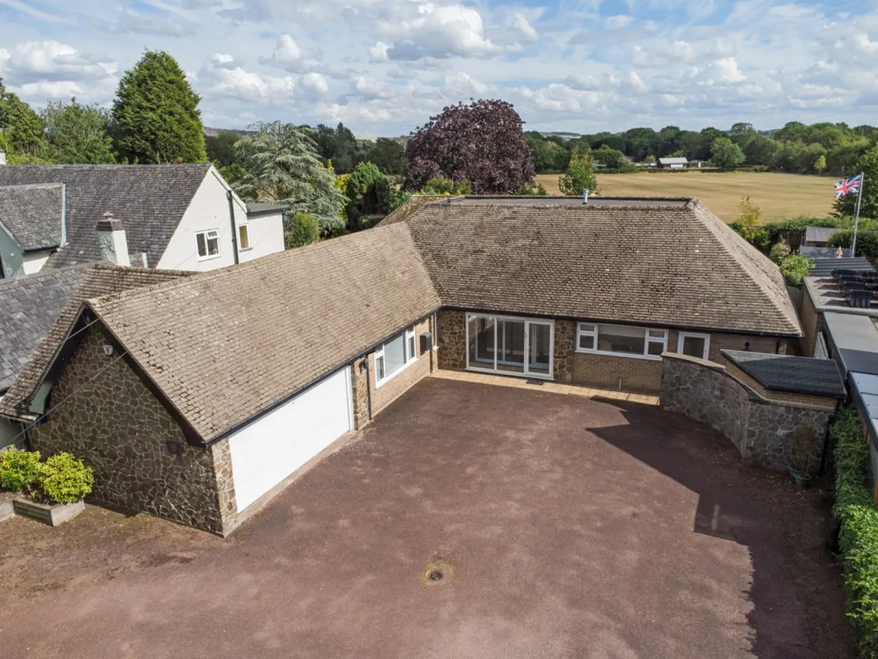 3 bed house for sale — Forest Road, Coalville