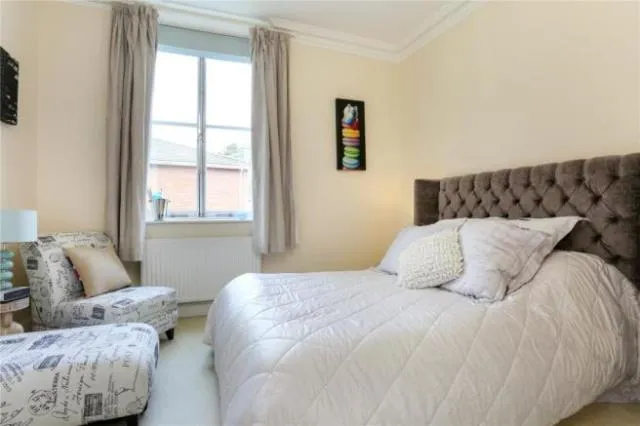 Brook Avenue, Ascot, SL5, photo 3