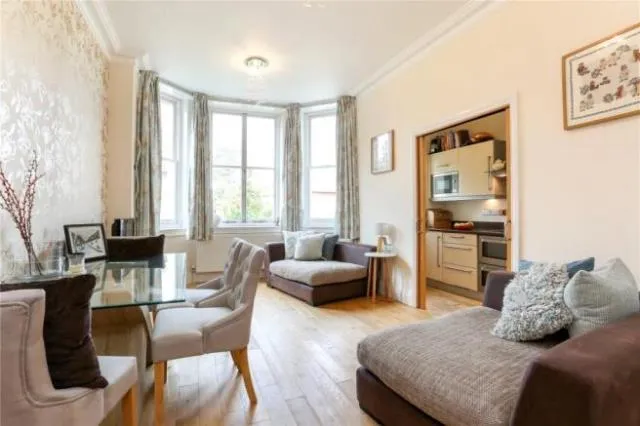 Brook Avenue, Ascot, SL5, photo 2
