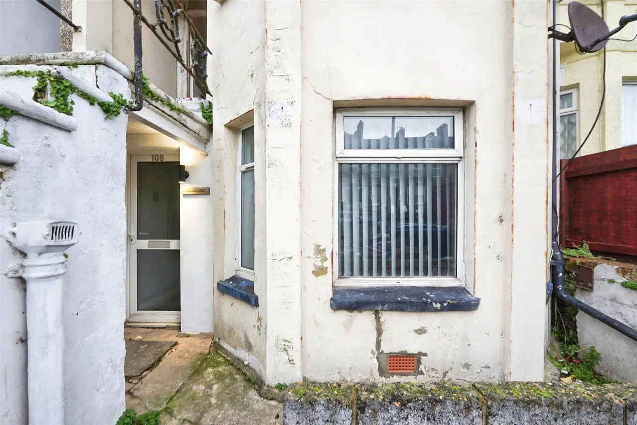Folkestone Road, Dover, Kent, CT17, photo 18