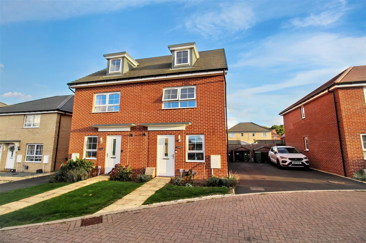 3 bed house for sale, Gallard Way, Rackheath, NR13