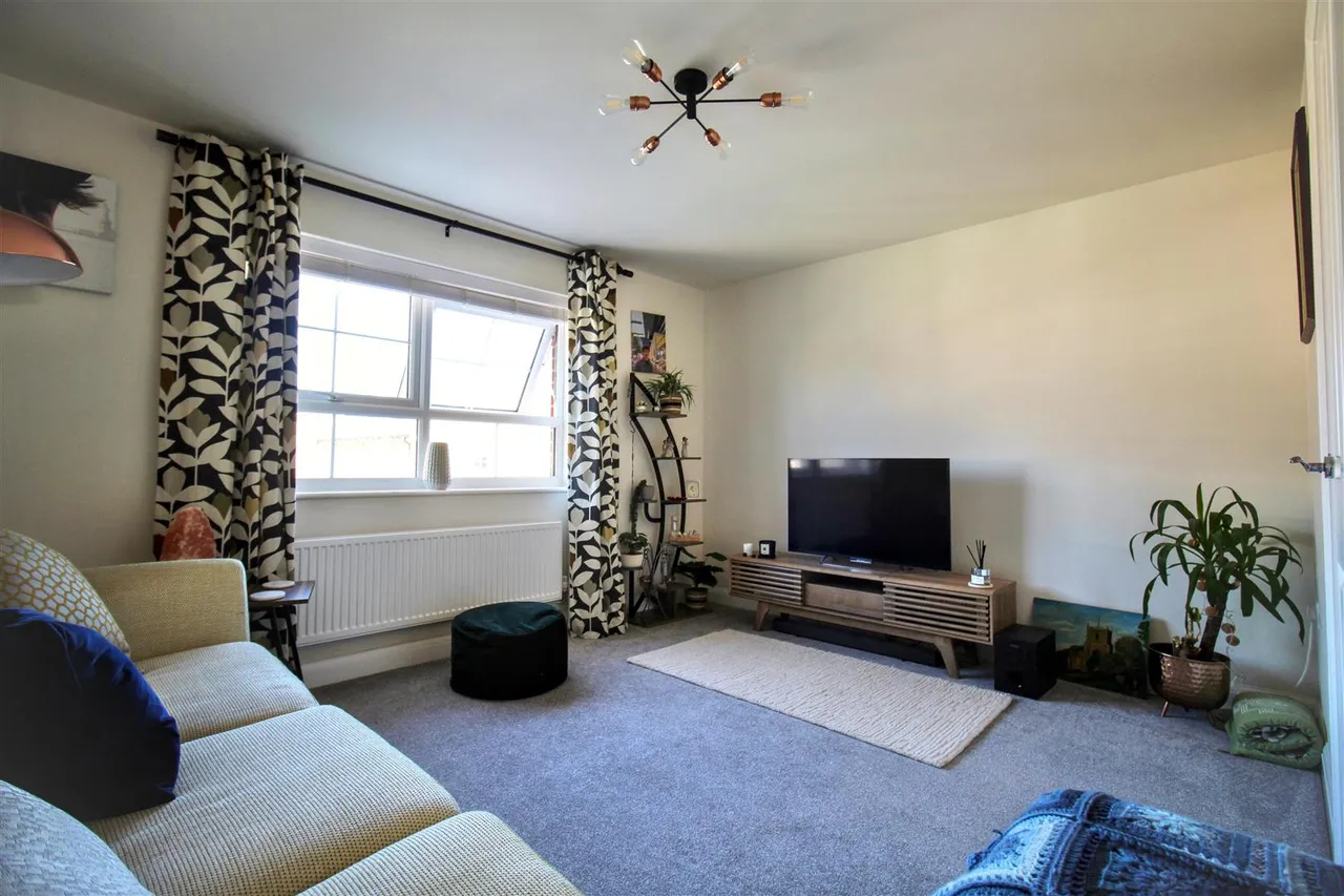 Gallard Way, Rackheath, NR13, photo 12
