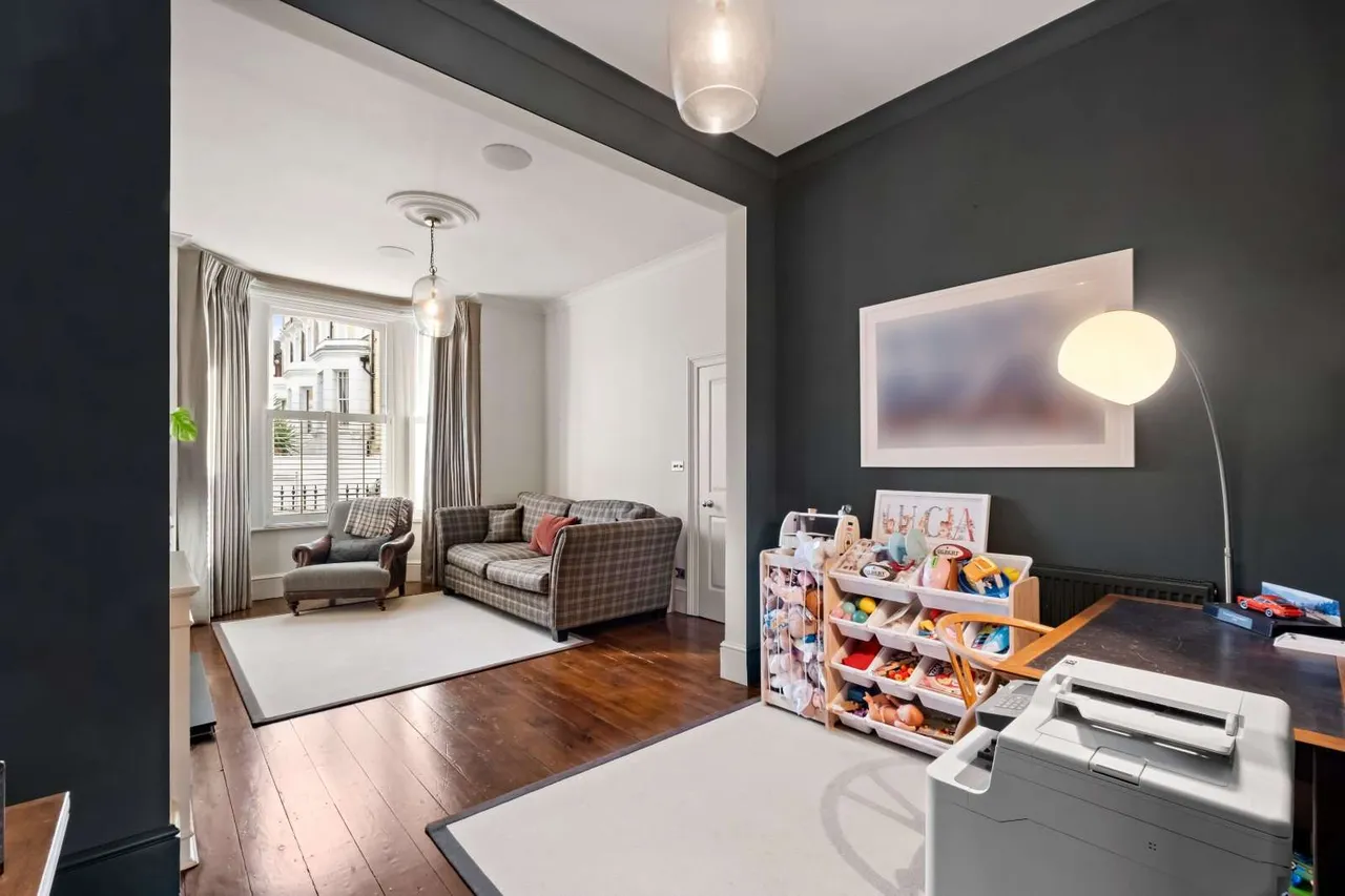 Ridgmount Road, London, SW18, photo 5