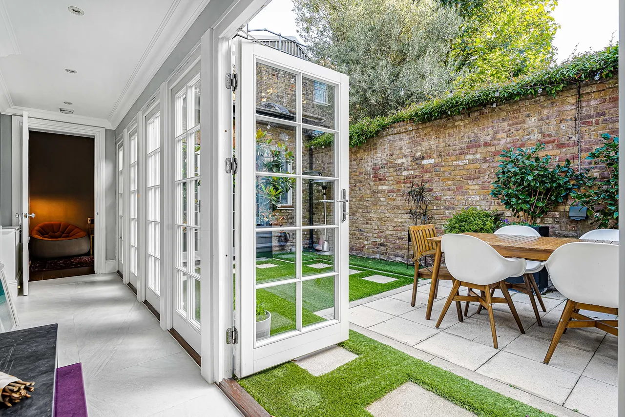 Ebury Street, Belgravia, London, photo 12