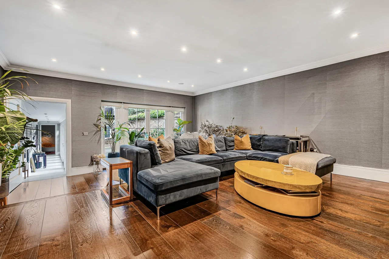 Ebury Street, Belgravia, London, photo 5