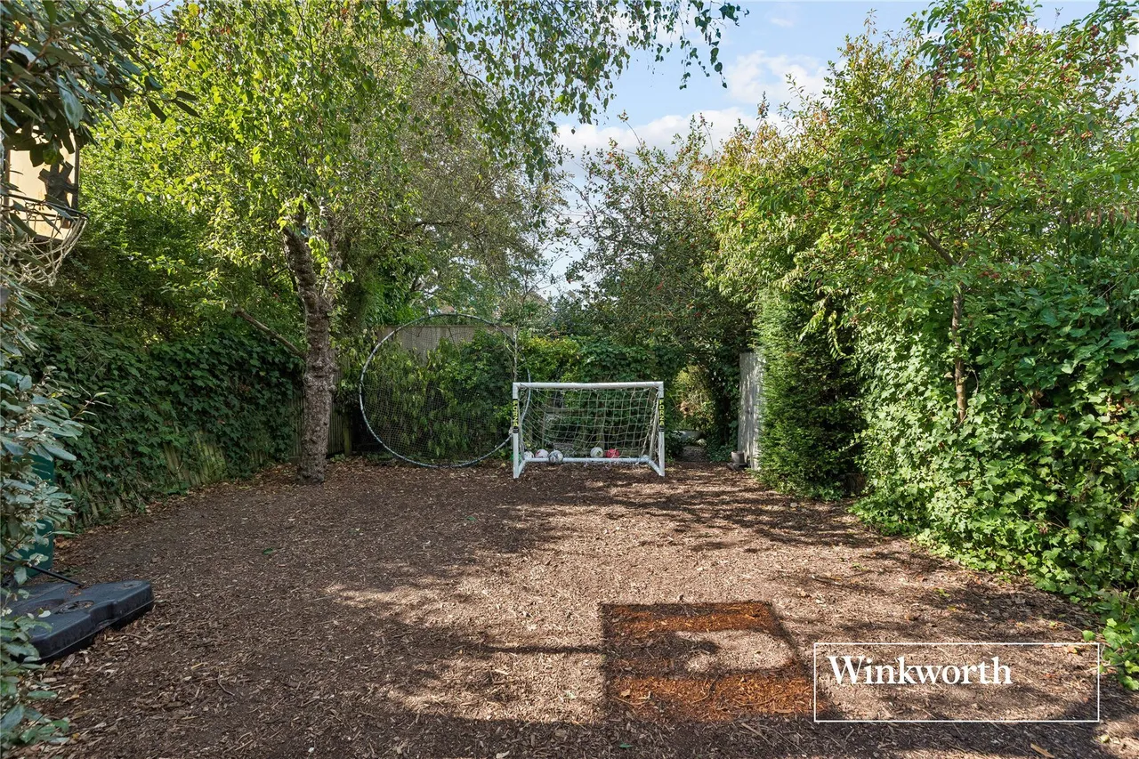 Puller Road, High Barnet, EN5, photo 10