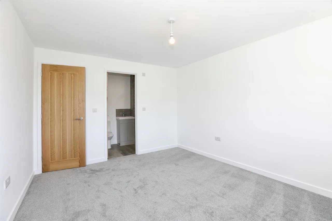 Hilders Farm Close, Crowborough, TN6, photo 9