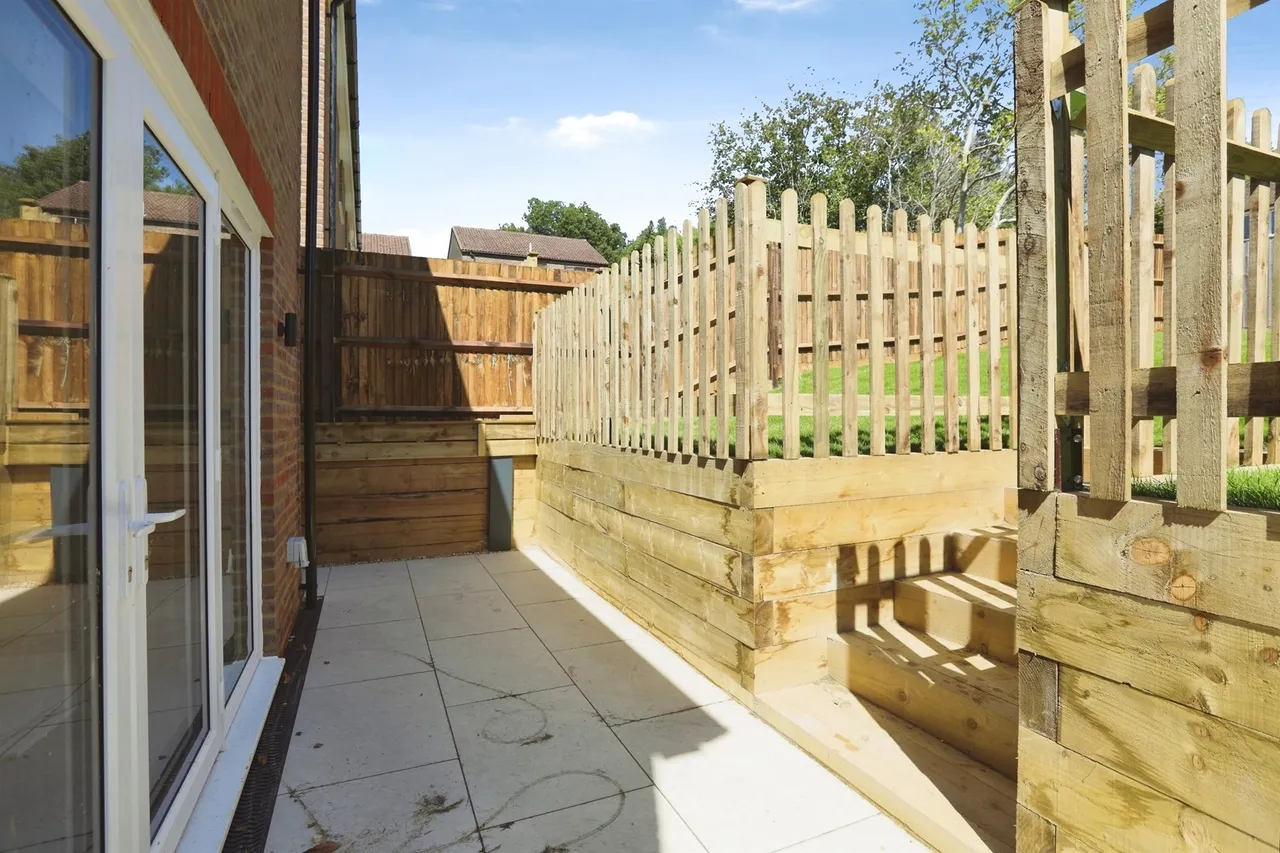 Hilders Farm Close, Crowborough, TN6, photo 7