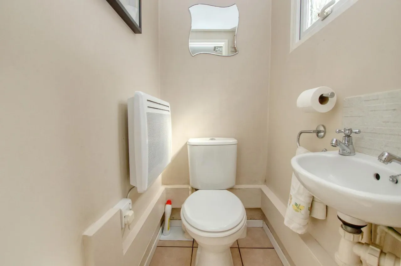 Clifton Gardens, West End, Southampton, SO18 3DA, photo 11
