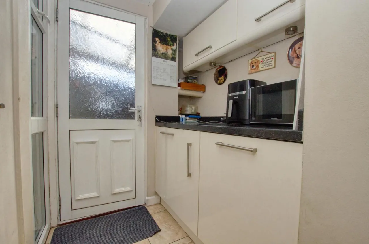 Clifton Gardens, West End, Southampton, SO18 3DA, photo 10