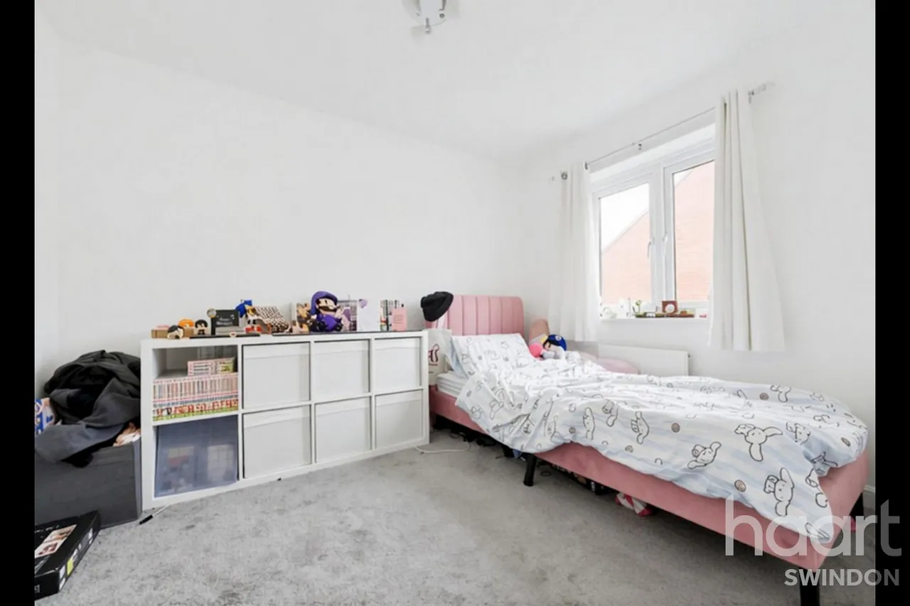 Sanders Close, Swindon, SN2, photo 8