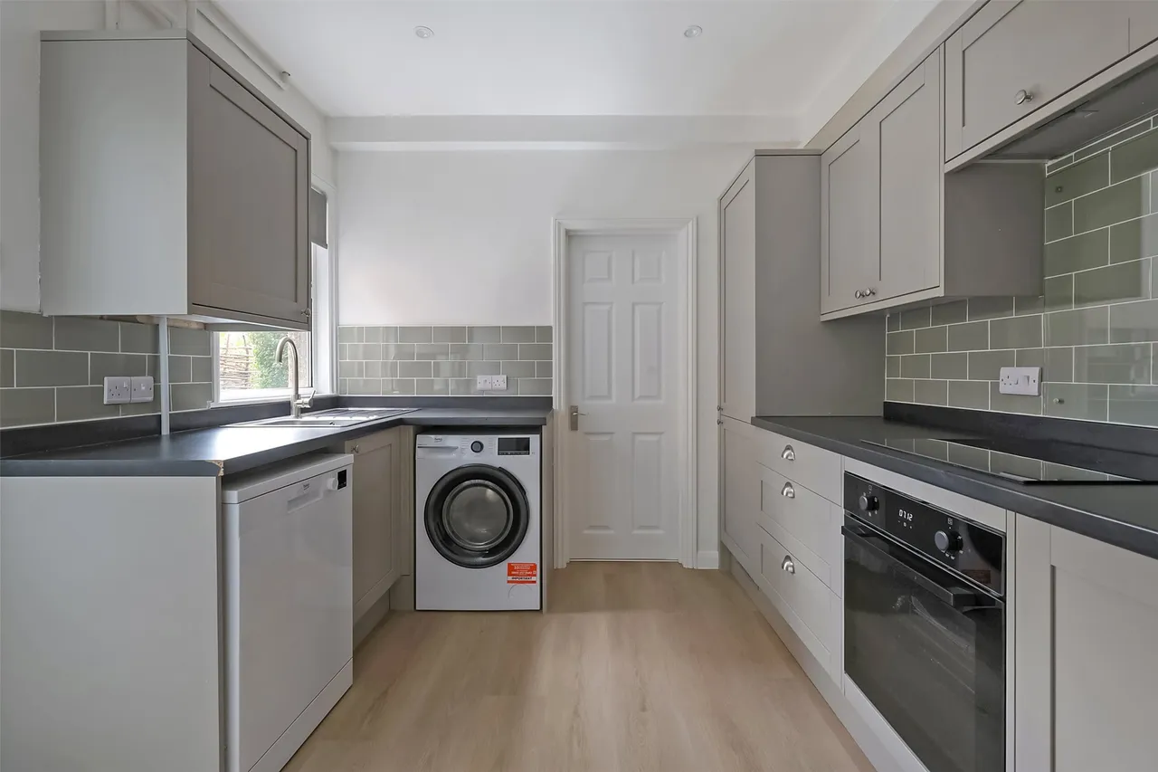 Hart Road, Dorking, RH4, photo 4