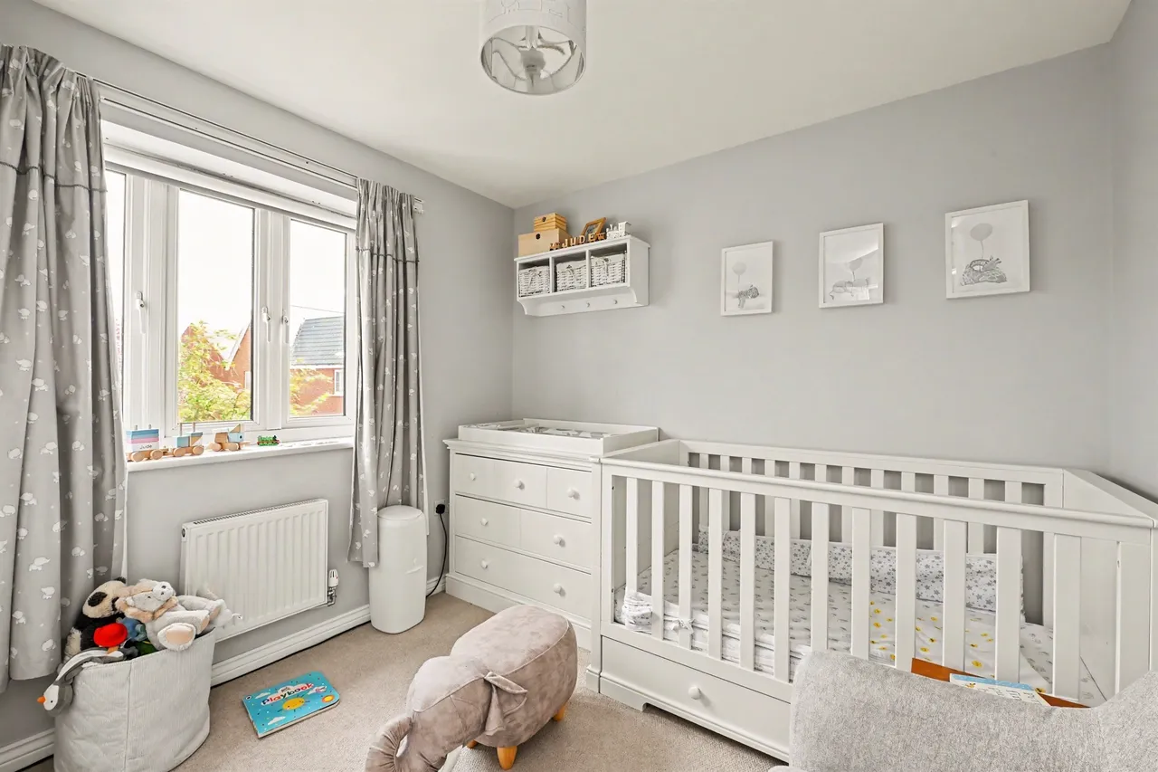 Lancaster Way, Pitstone, Leighton Buzzard, photo 11