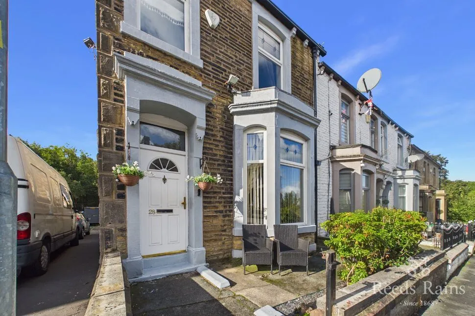 3 bed house for sale, Clifton Street, Burnley, BB12