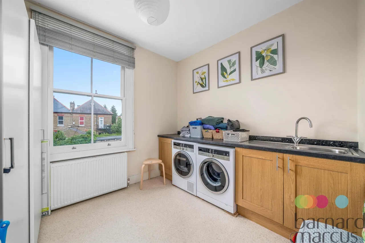 Macdonald Road, London, N11, photo 26