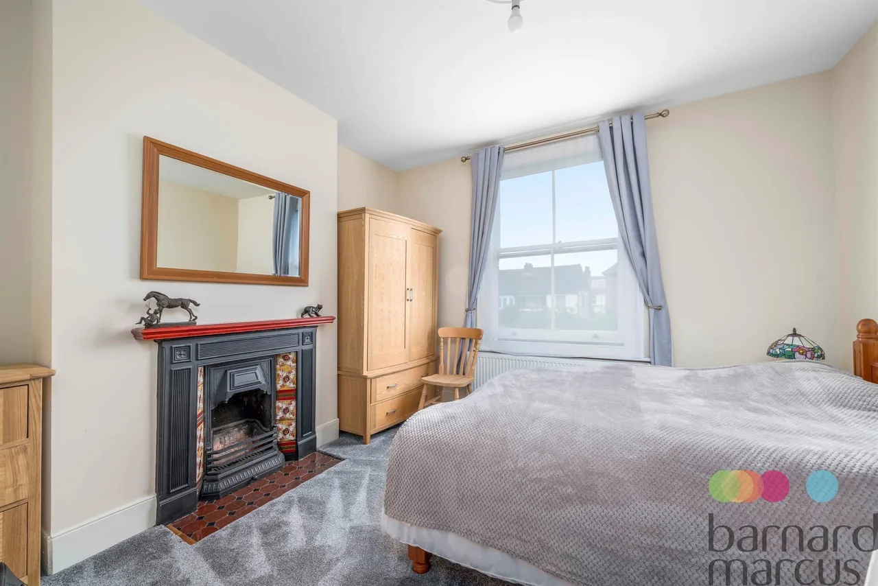 Macdonald Road, London, N11, photo 25