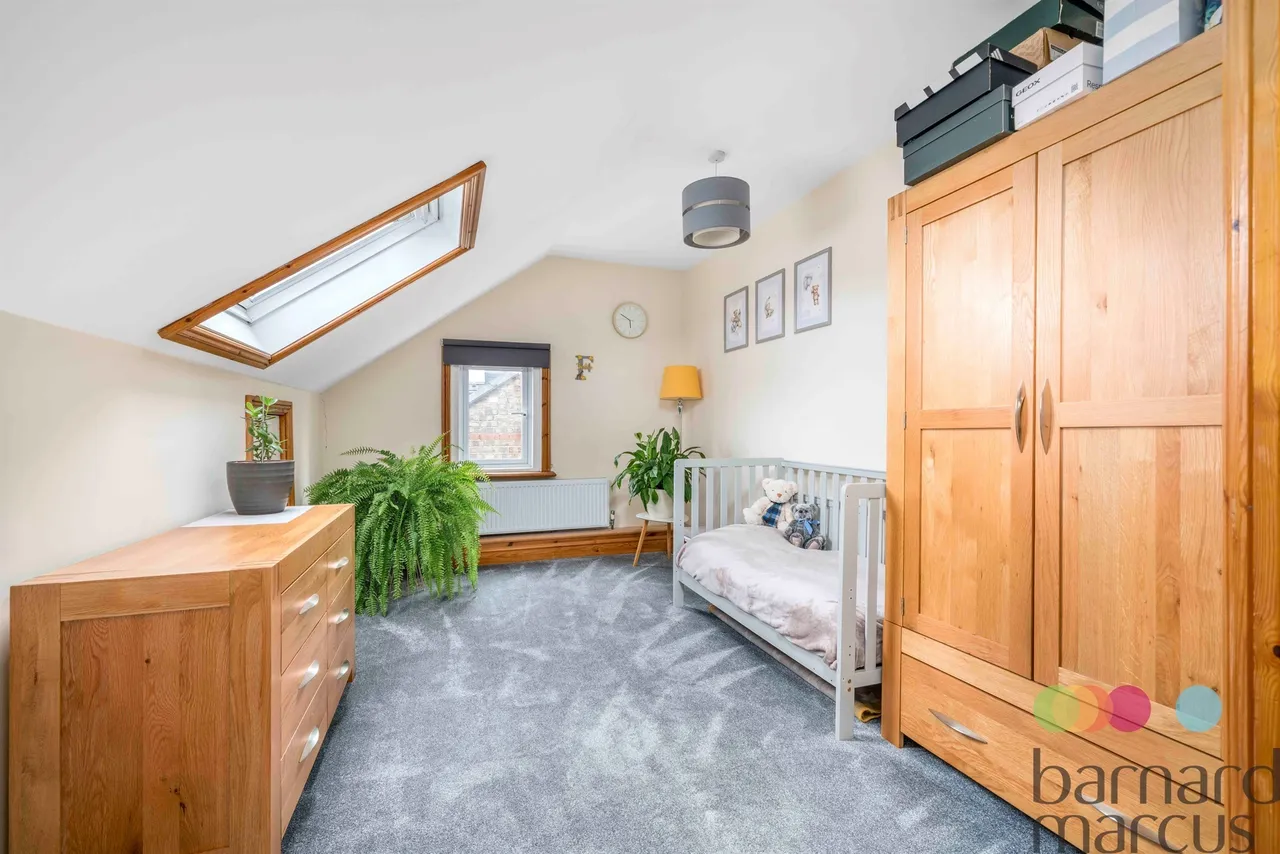 Macdonald Road, London, N11, photo 19