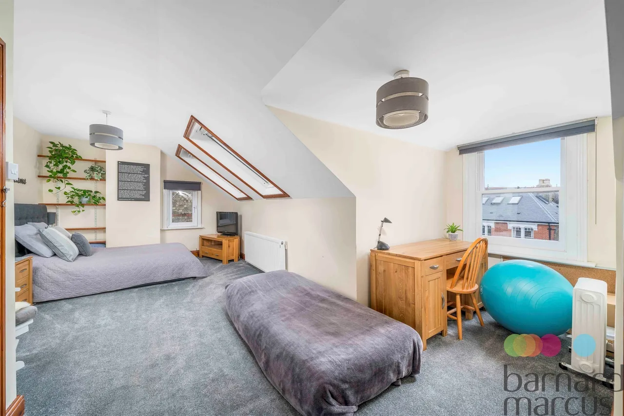 Macdonald Road, London, N11, photo 22