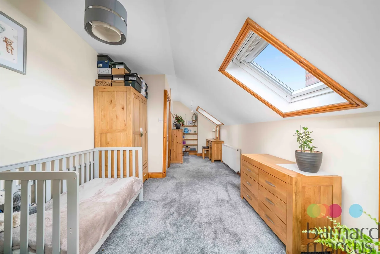 Macdonald Road, London, N11, photo 18