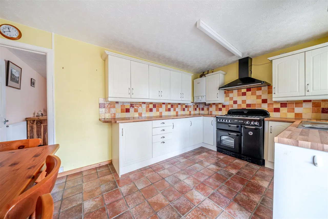The Close, Kington St. Michael, SN14, photo 7