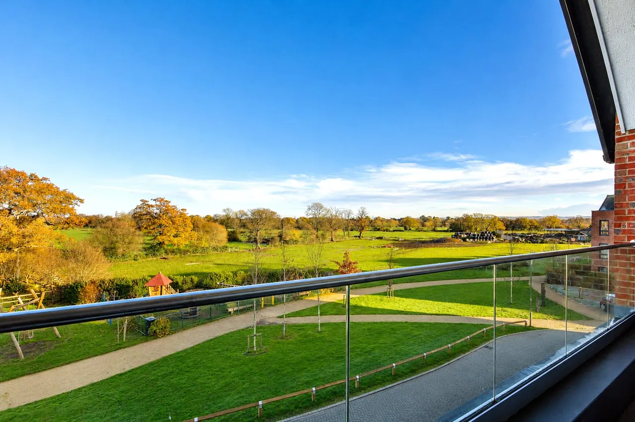 Jelley Way, Westfield, GU22, photo 12