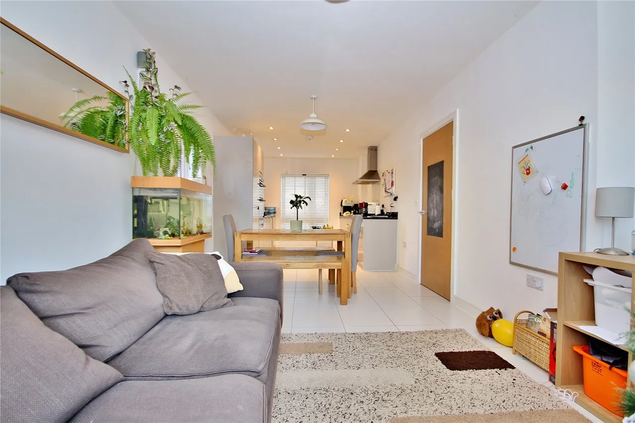 Jelley Way, Westfield, GU22, photo 15