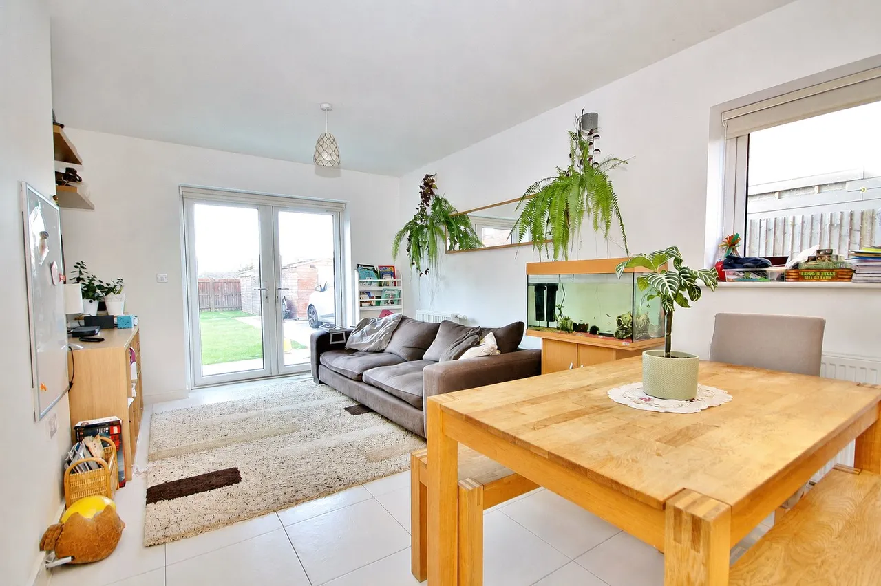 Jelley Way, Westfield, GU22, photo 4